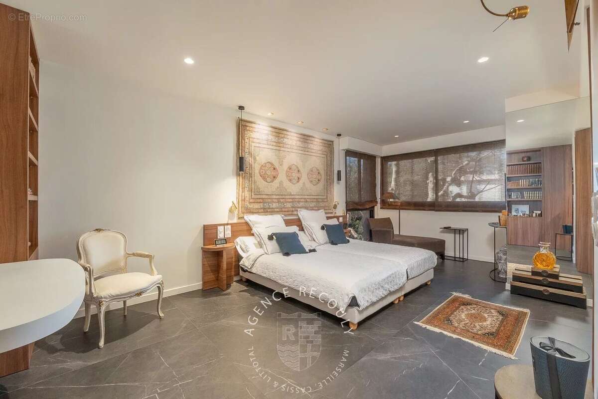 Appartement à MARSEILLE-8E