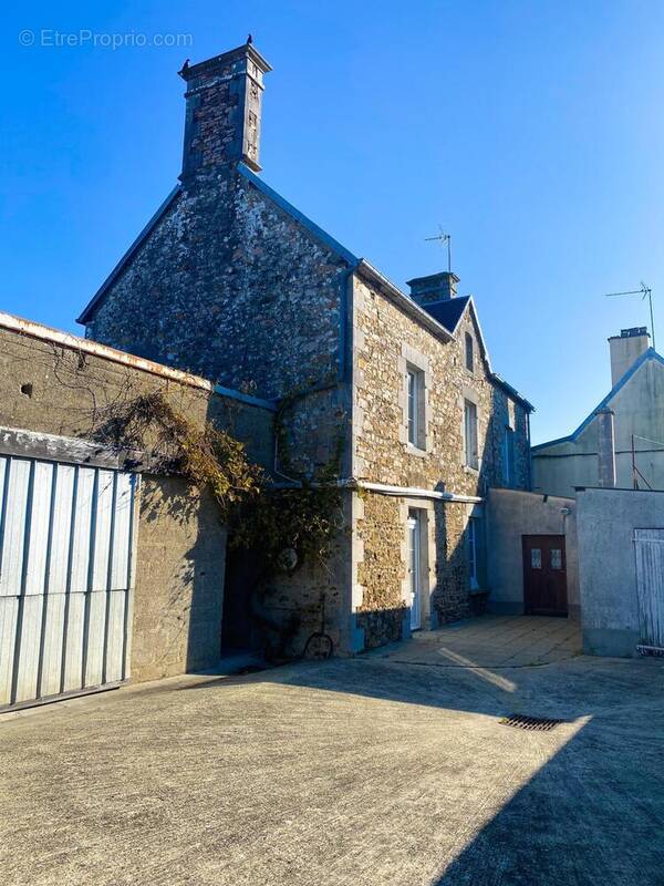 Photo 1 - Maison à GOUVILLE-SUR-MER