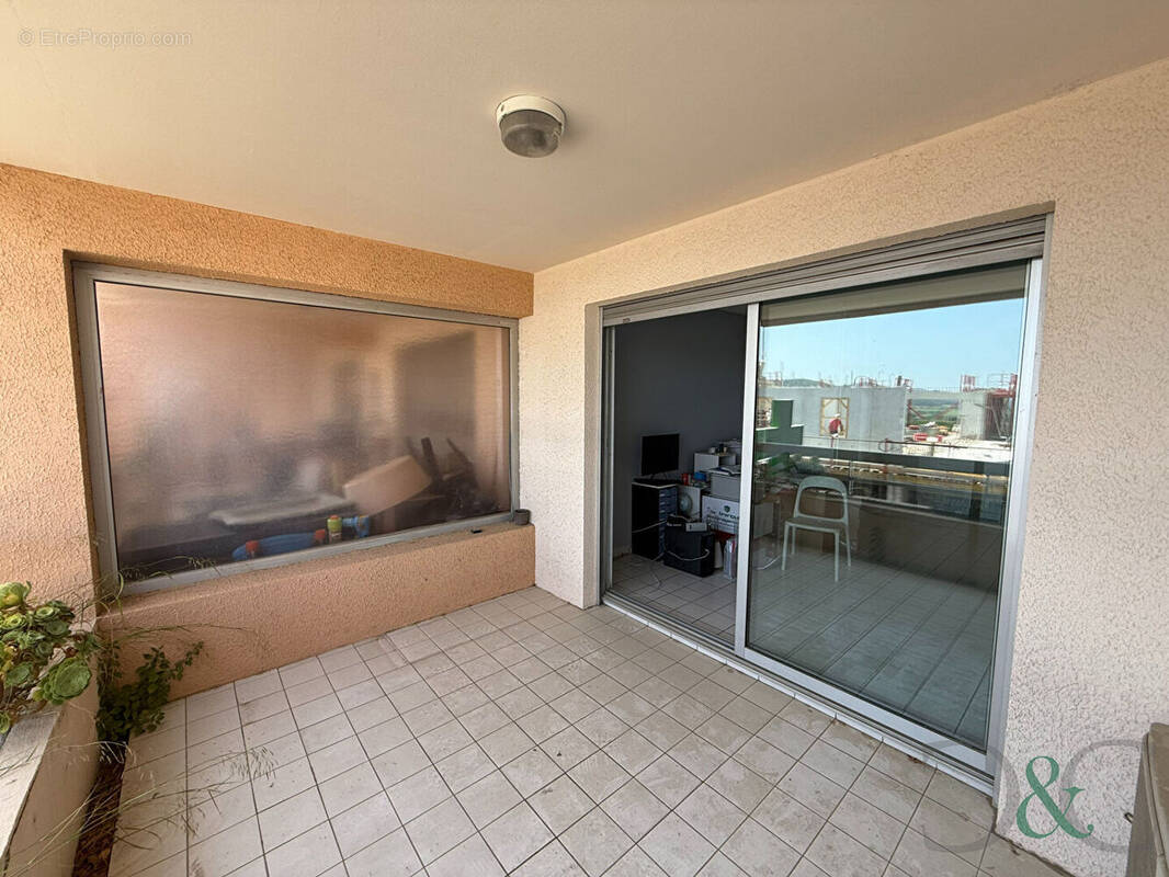 Appartement à BORMES-LES-MIMOSAS