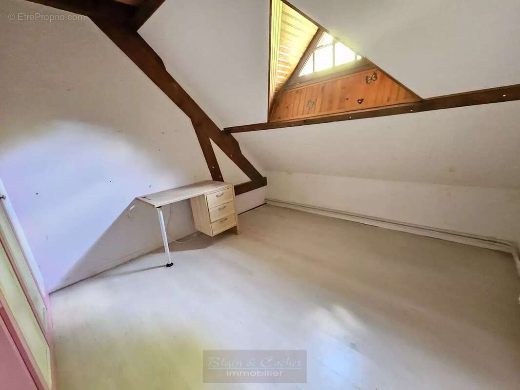 Maison à CHUELLES