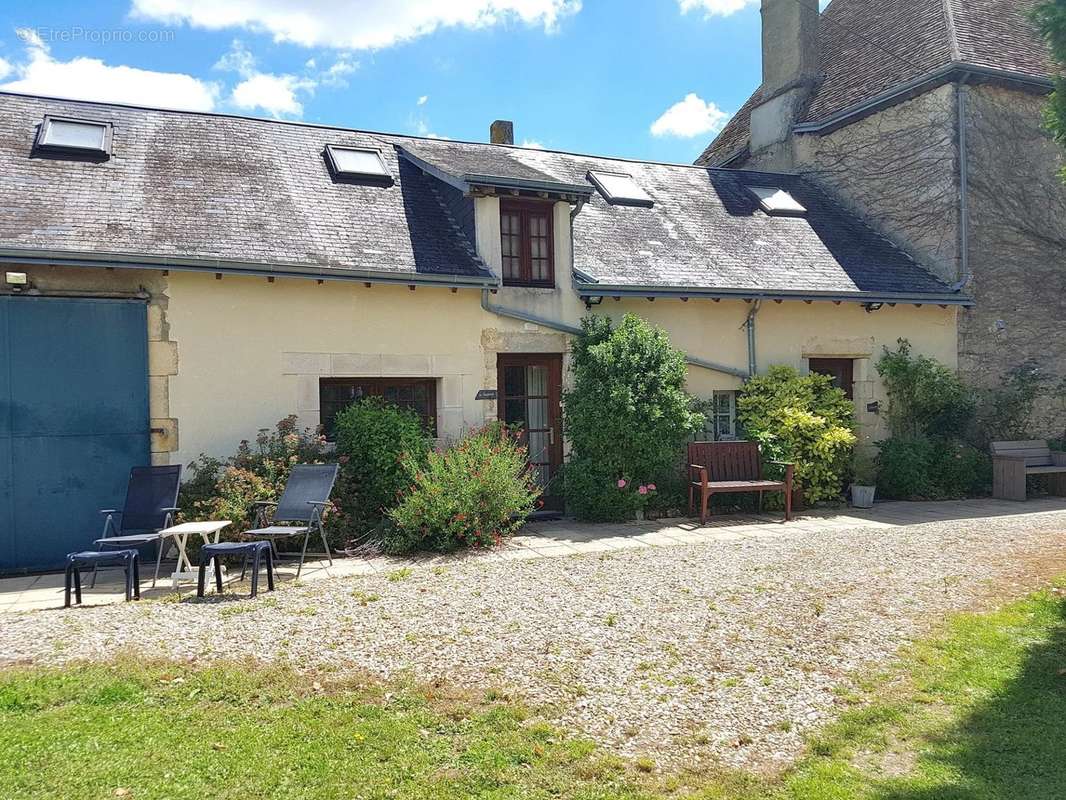Maison à LE PONT-CHRETIEN-CHABENET