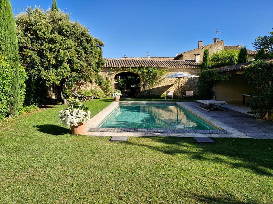 Maison à MAUBEC