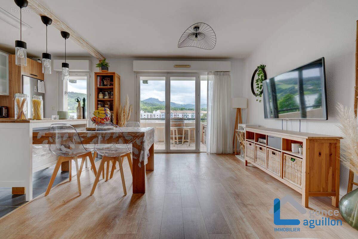 Appartement à URRUGNE
