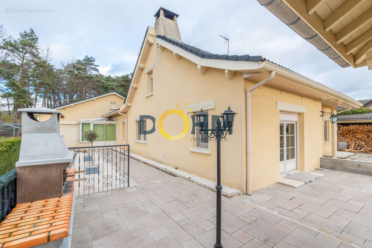 Maison à BLAVOZY