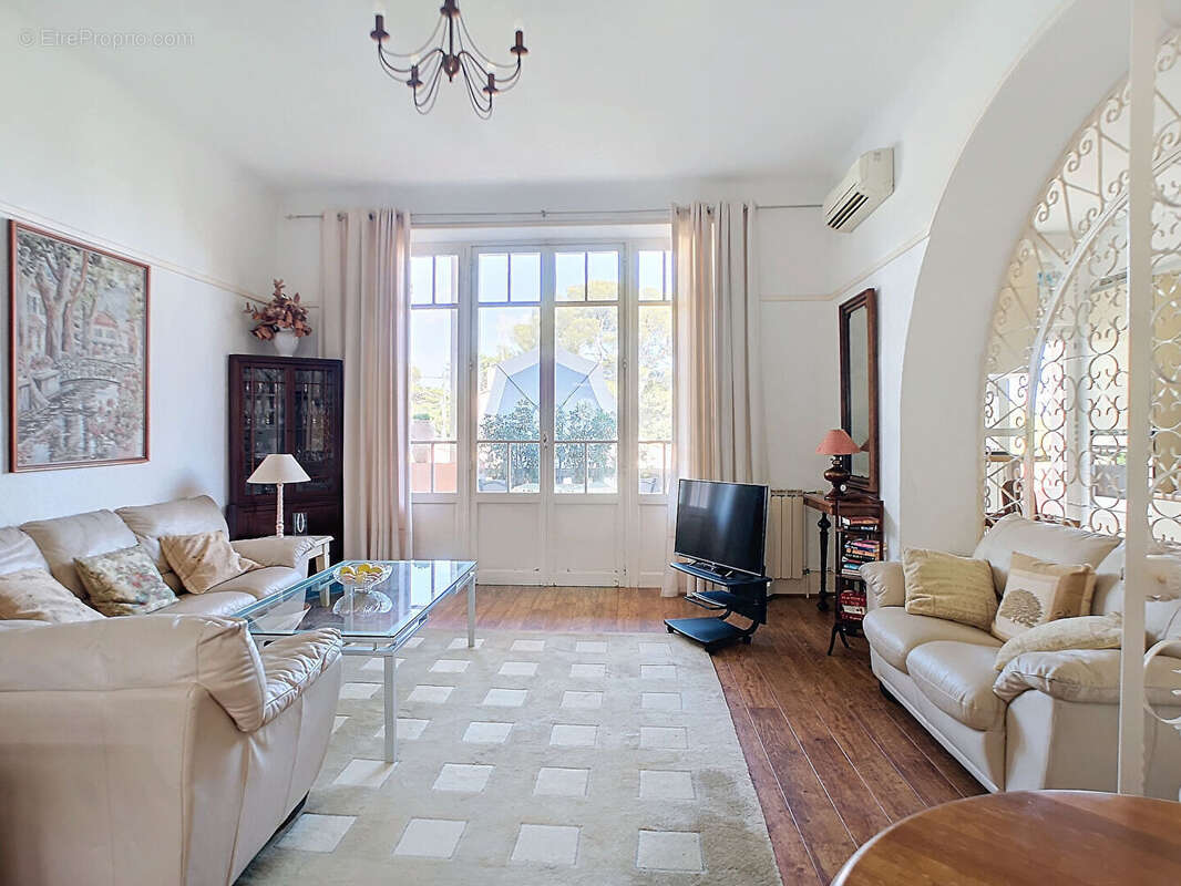 Appartement à SAINT-RAPHAEL