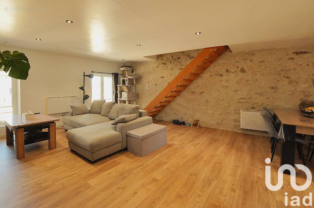 Photo 1 - Appartement à ETAMPES-SUR-MARNE