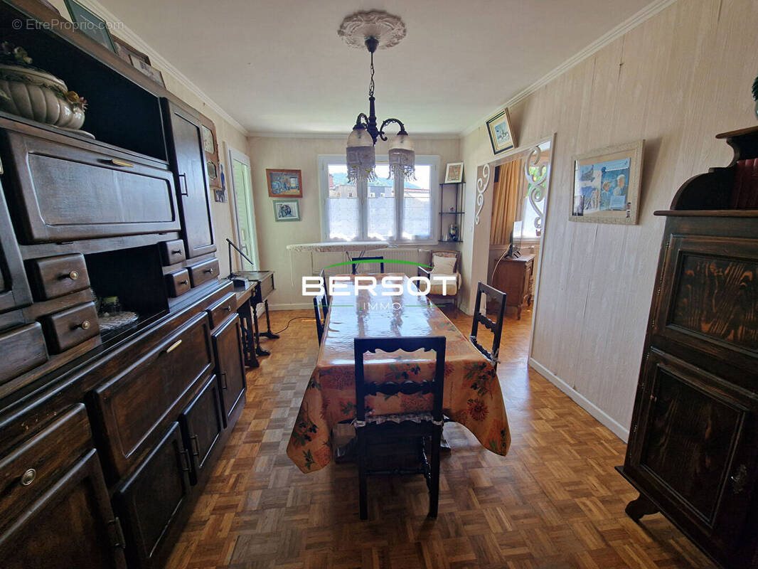 Appartement à BAUME-LES-DAMES