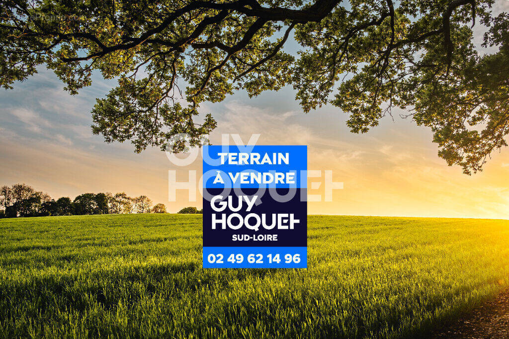 Terrain à LA CHAPELLE-BASSE-MER