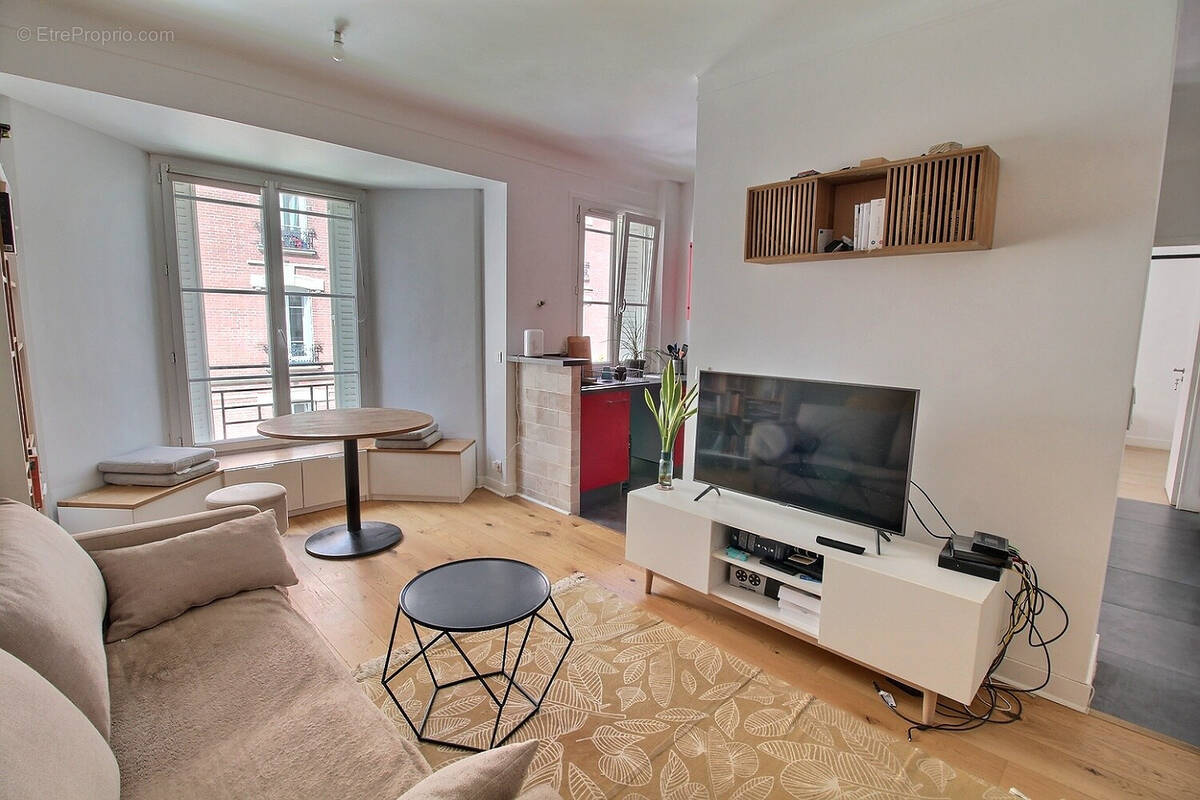 Appartement à LA GARENNE-COLOMBES