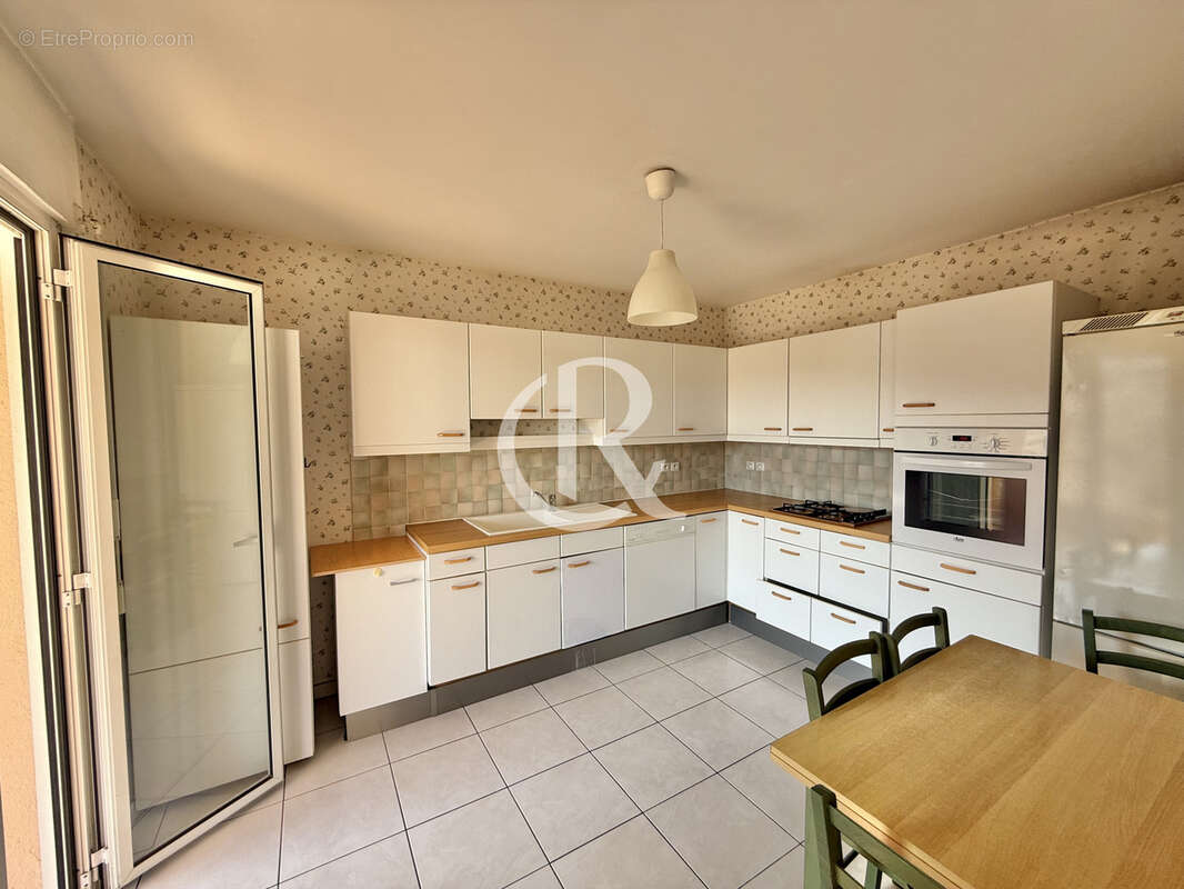 Appartement à HYERES
