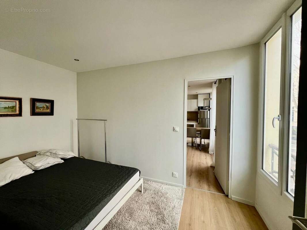 Appartement à PARIS-18E