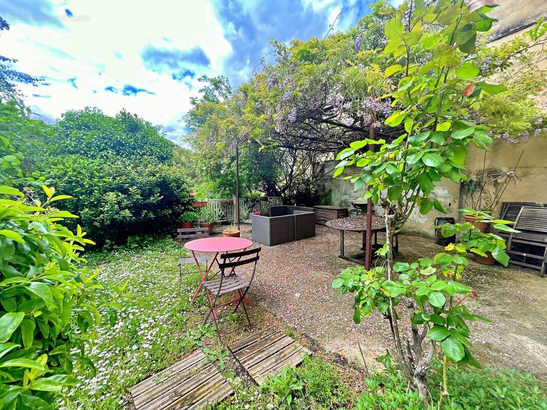 Terrasse - Maison à MONTELIMAR