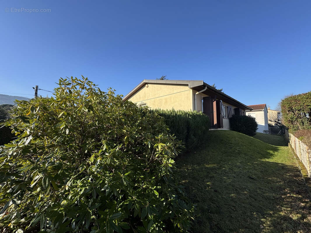 Maison à AUSSILLON