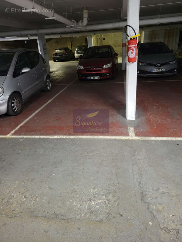 Parking à LE MANS