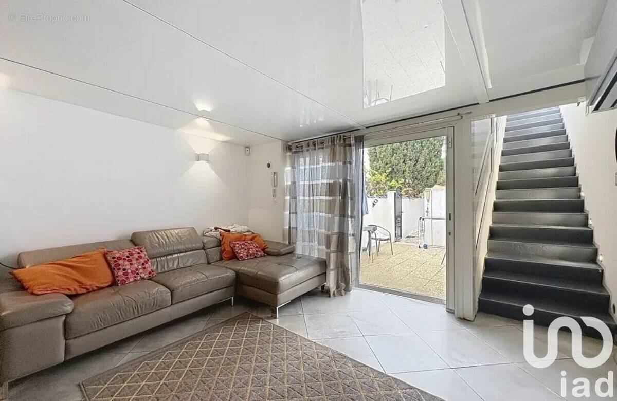 Photo 1 - Maison à MARSEILLE-13E