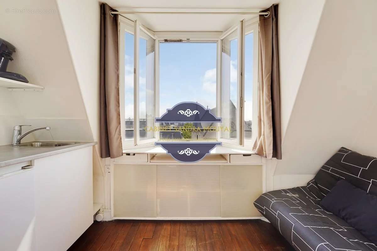 Appartement à PARIS-3E