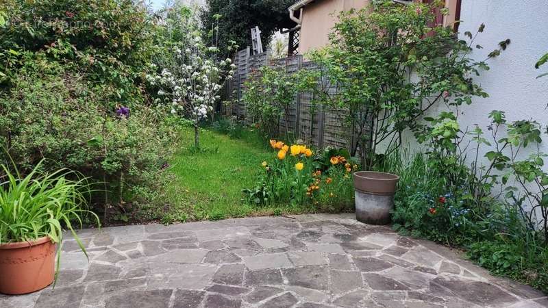 Maison à NANTERRE