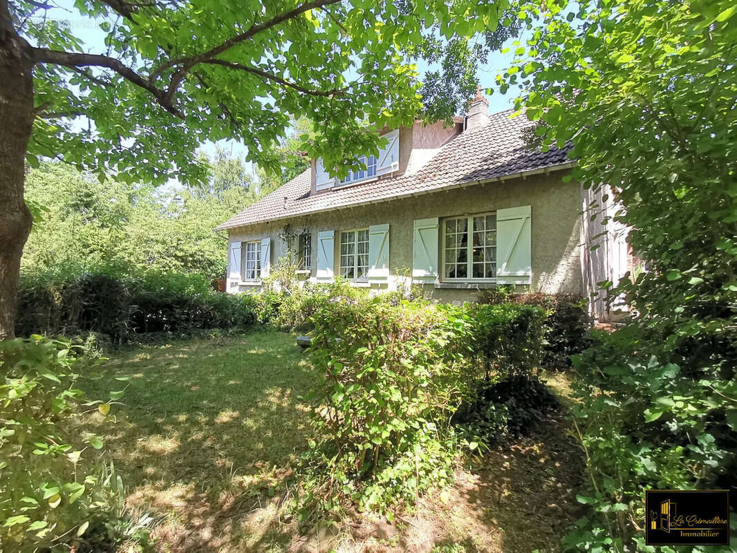 Maison à ROCHEFORT-EN-YVELINES