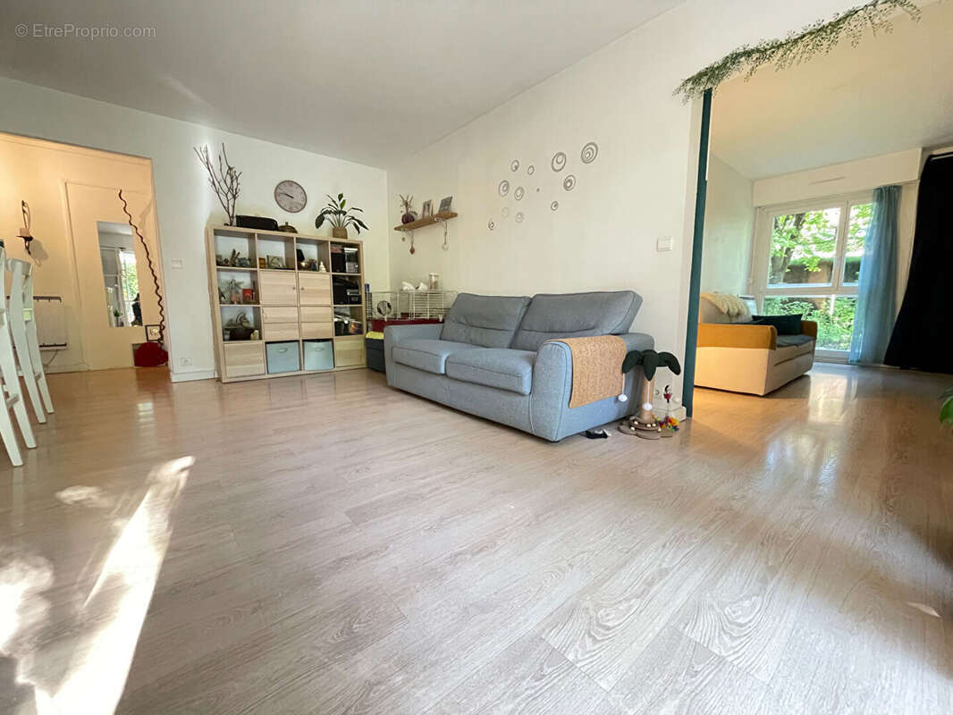 Appartement à VERRIERES-LE-BUISSON