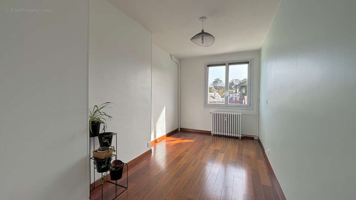 Appartement à VAUCRESSON
