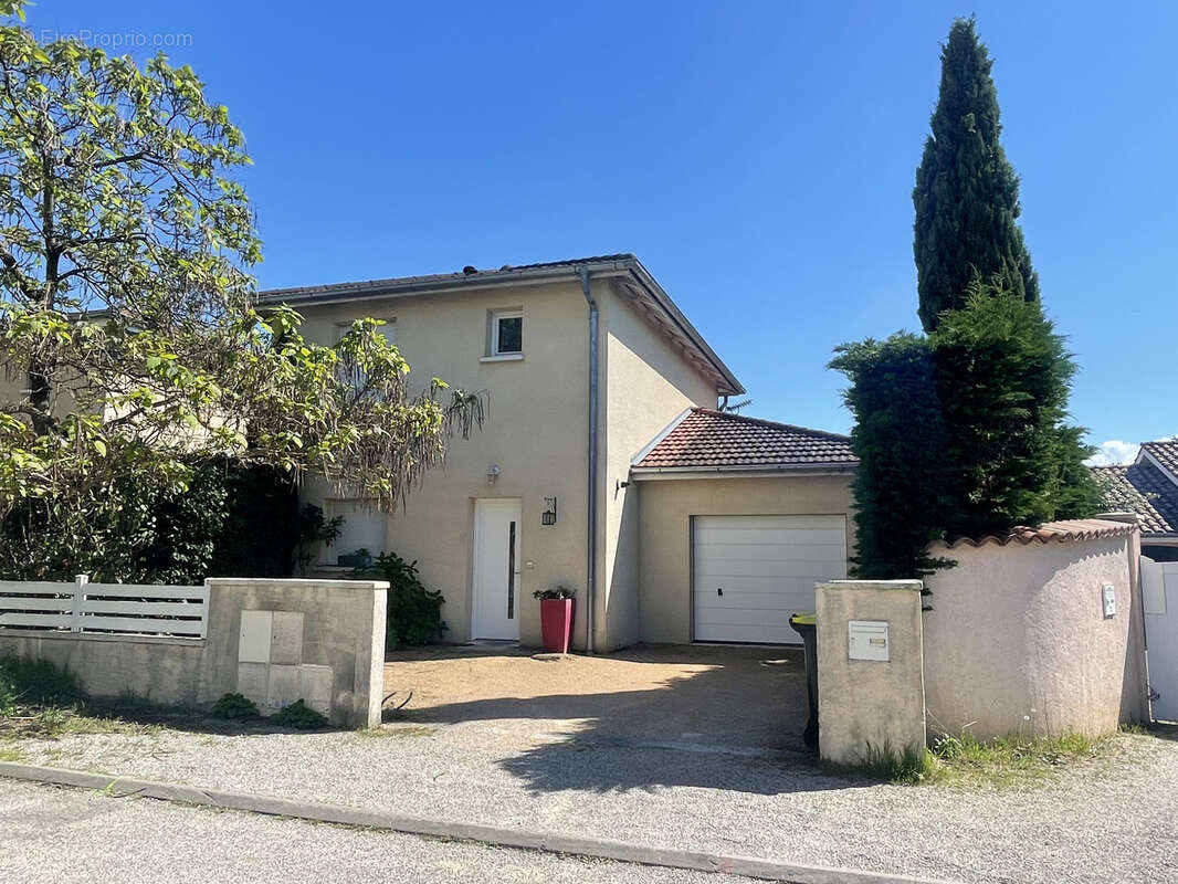 Maison à MIONS