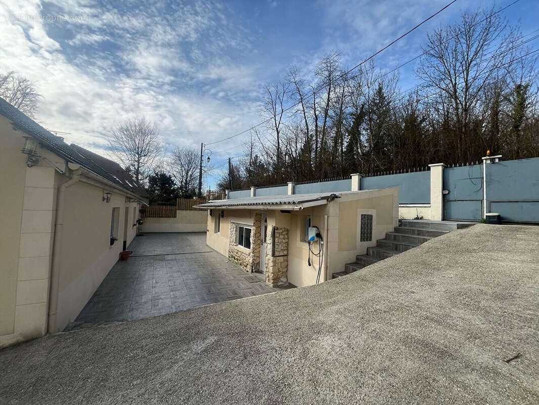 Maison à LUZARCHES