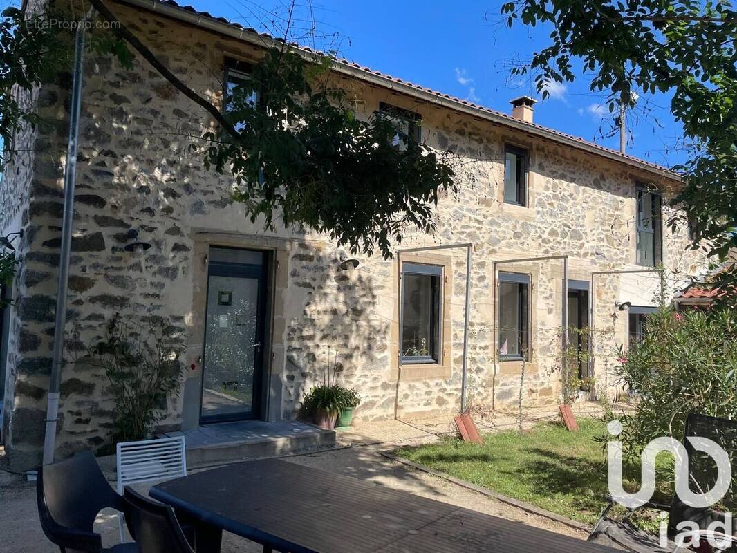 Photo 1 - Maison à TOURNON-SUR-RHONE