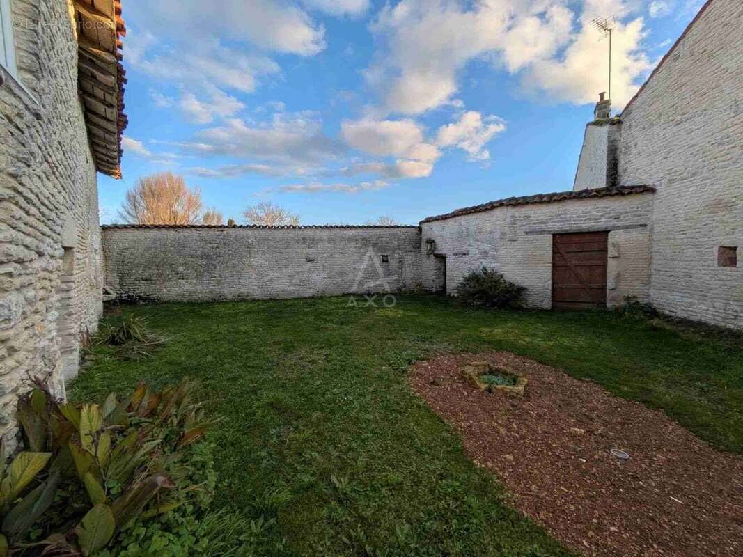 Maison à COGNAC