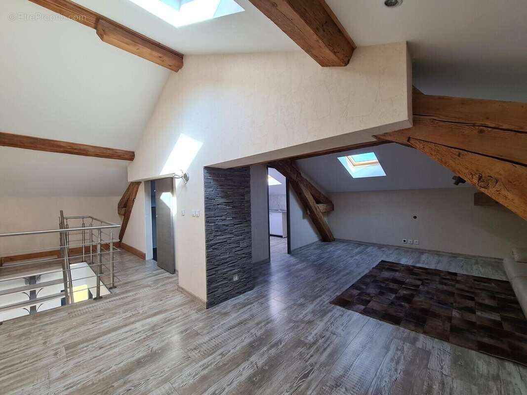 Appartement à MONTAGNY