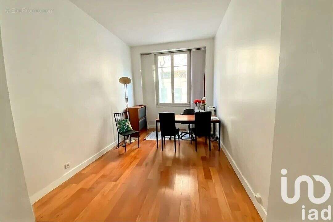 Photo 5 - Appartement à PARIS-16E