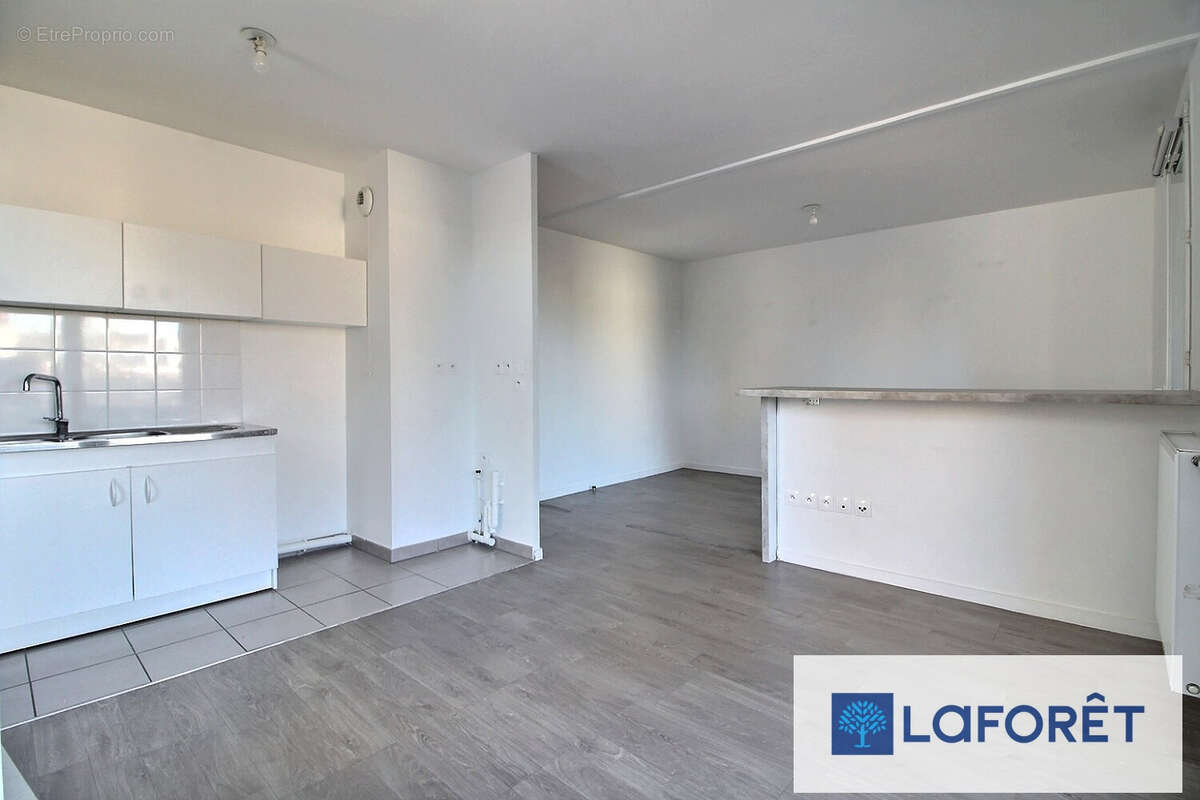 Appartement à RIS-ORANGIS