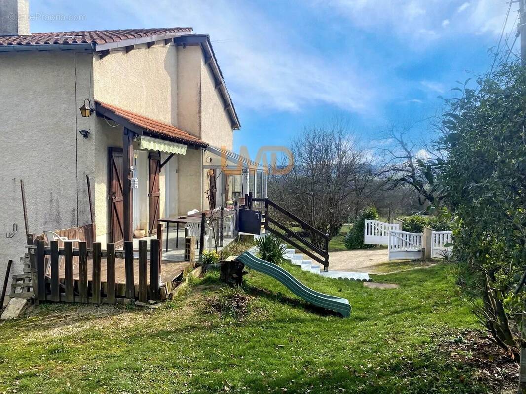 Maison à VILLENEUVE