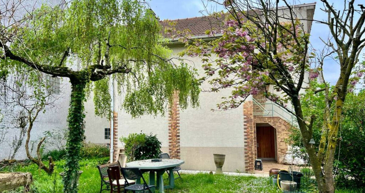 Maison à LIVRY-GARGAN