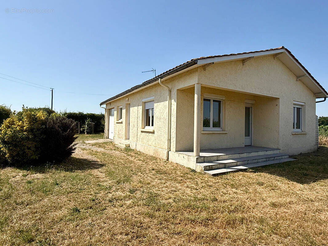 Maison à SAINT-EMILION