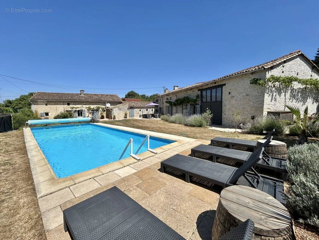 Maison à SAUZE-VAUSSAIS
