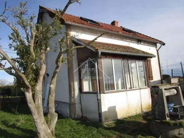 Maison à VARENNES-SUR-ALLIER
