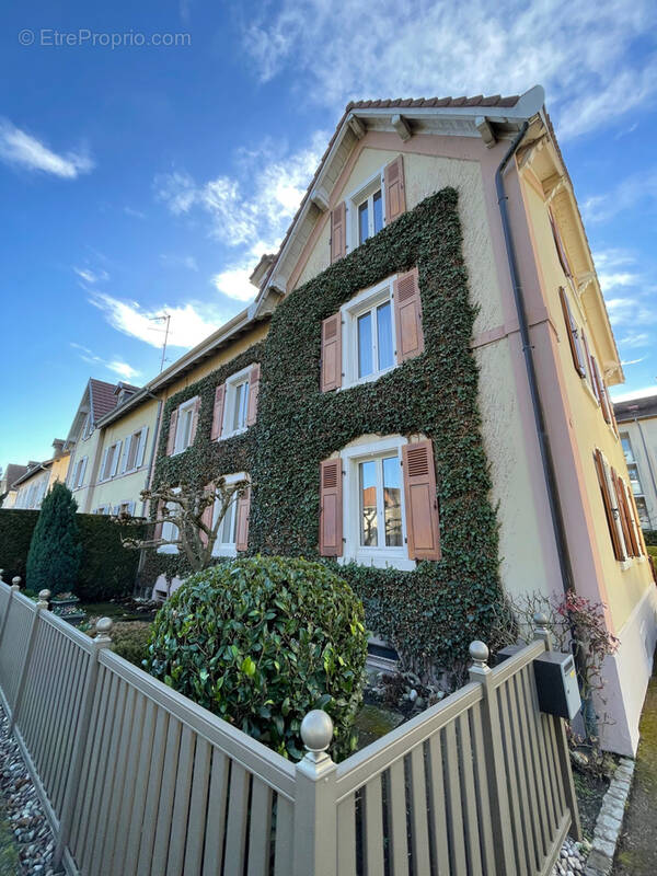 Maison à HUNINGUE