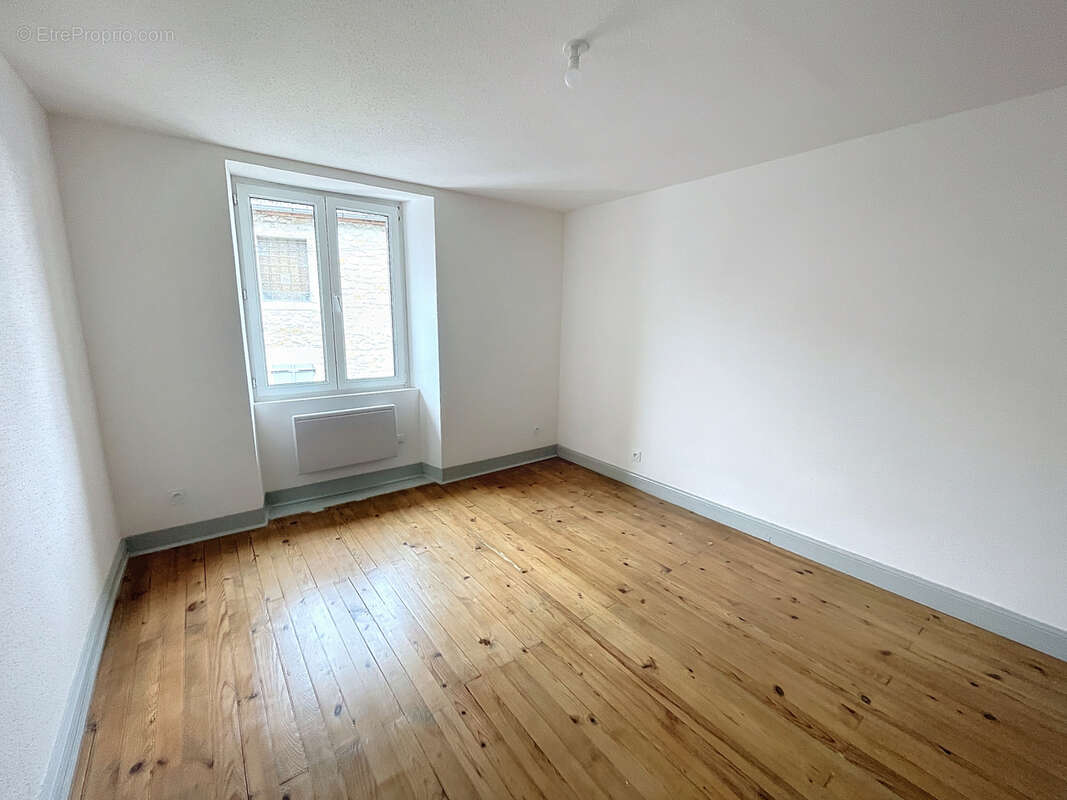 Appartement à ARBOUANS