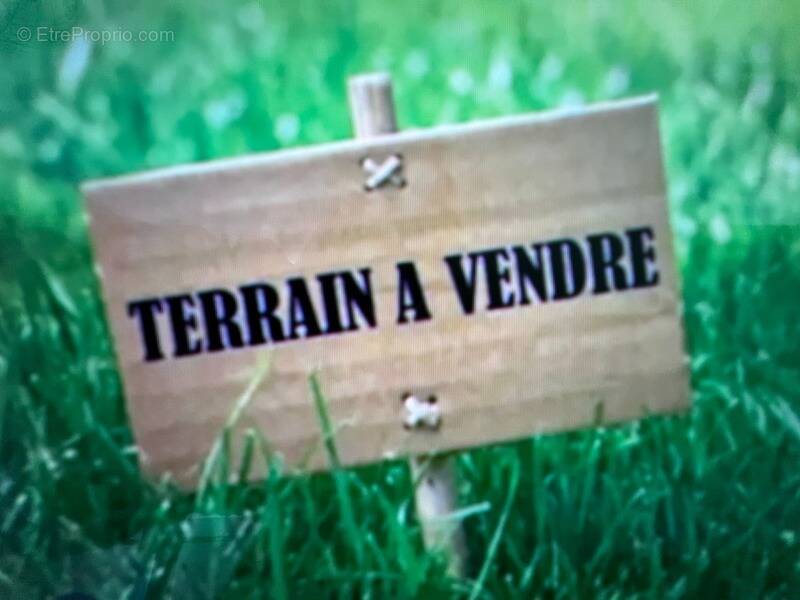 Terrain à REMY