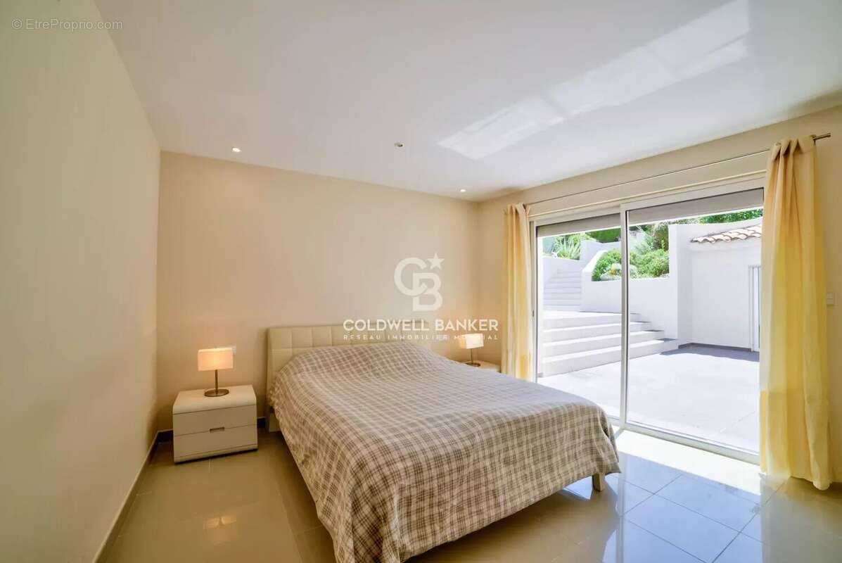 Maison à MOUGINS