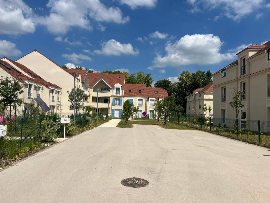 Appartement à BUSSY-SAINT-GEORGES