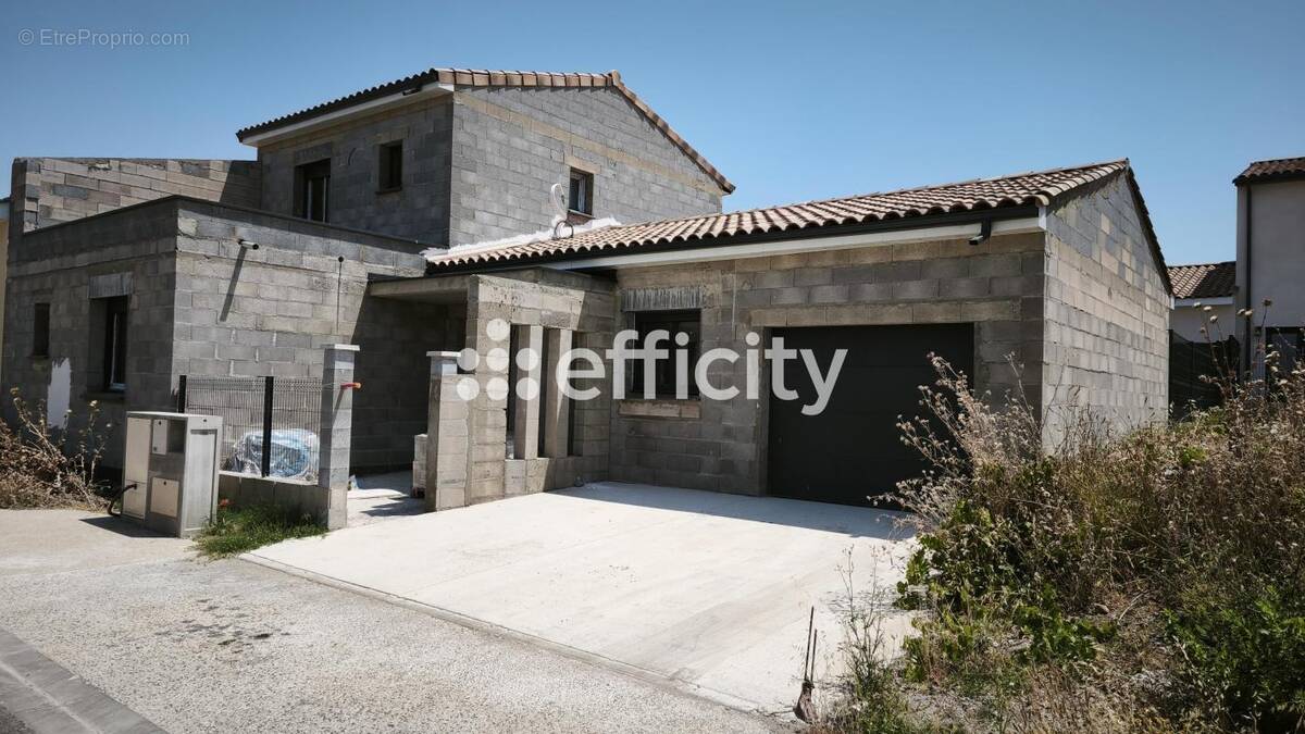 Maison à LESPIGNAN
