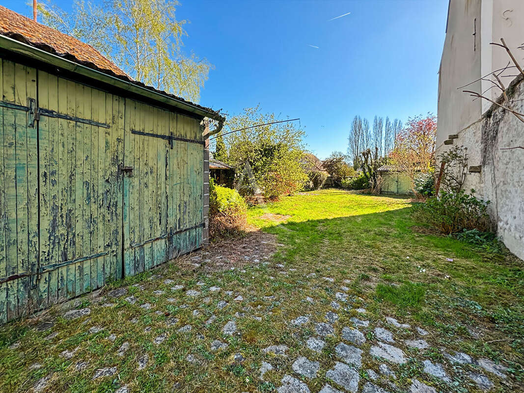 Maison à ETAMPES