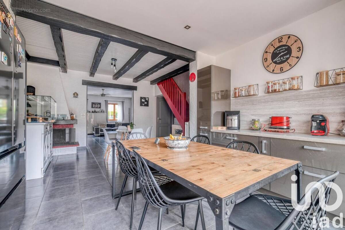 Photo 1 - Maison à MITRY-MORY