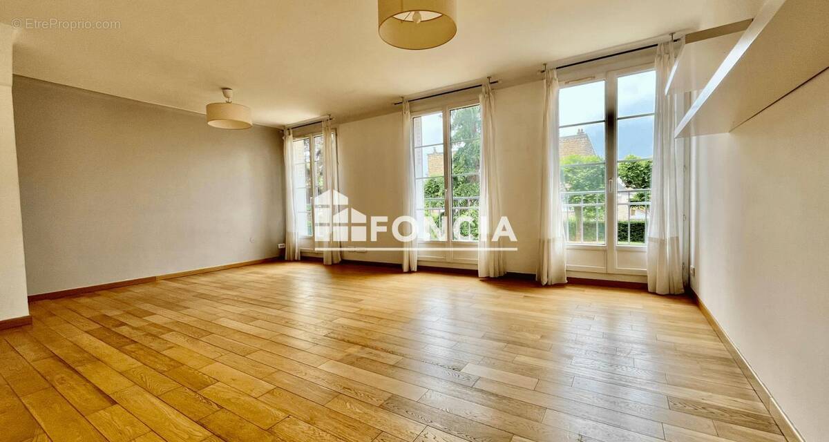 Appartement à LE PECQ