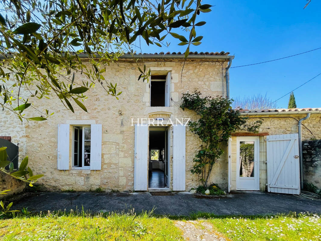 Maison à RAUZAN