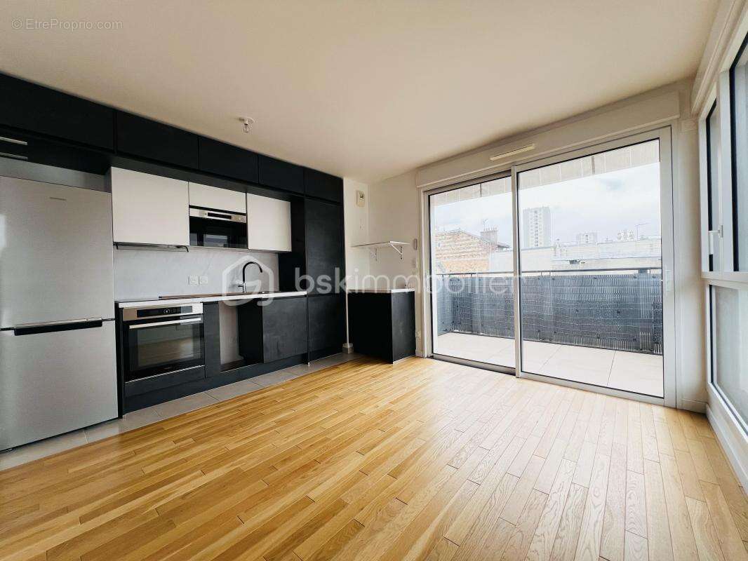 Appartement à L&#039;HAY-LES-ROSES