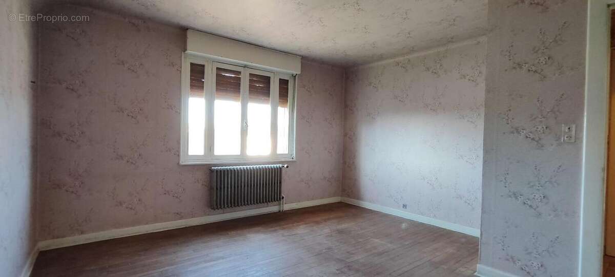 Maison à EVETTE-SALBERT