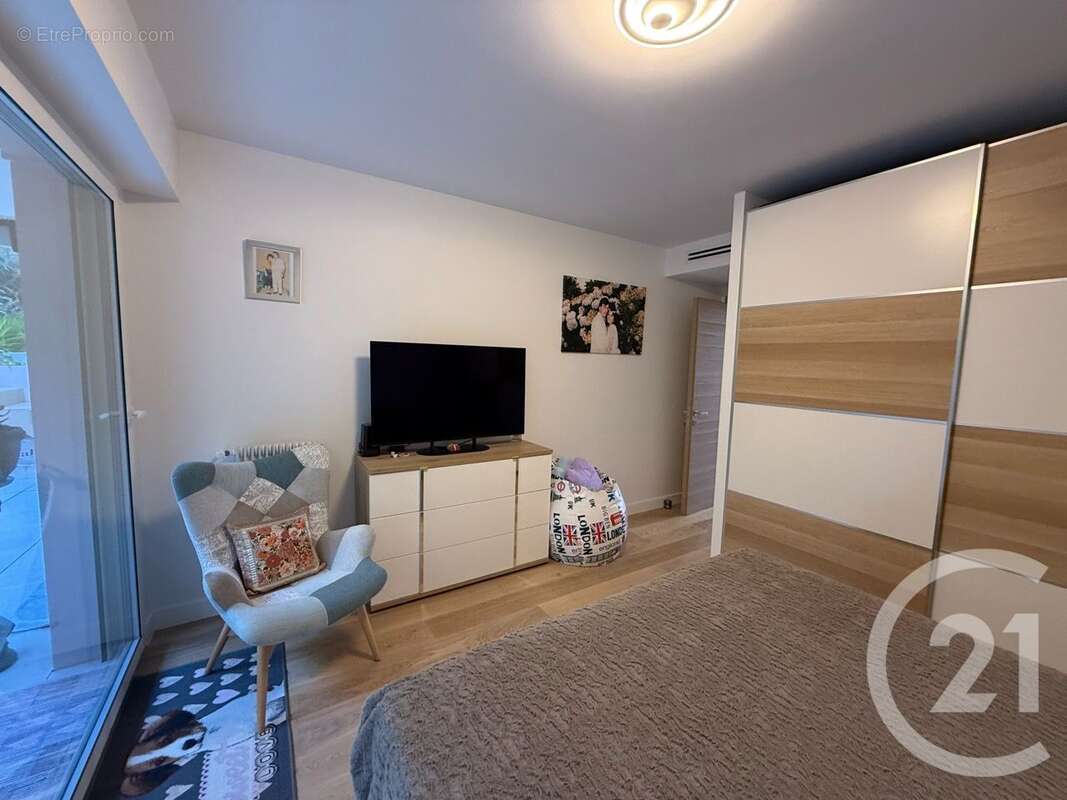 Appartement à ROQUEBRUNE-CAP-MARTIN