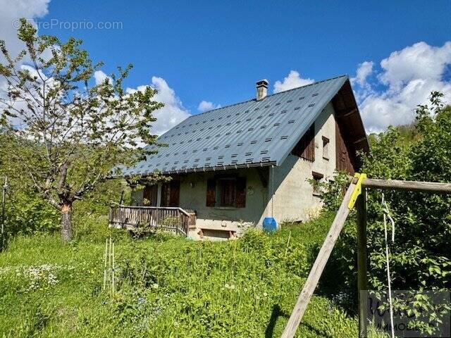 Maison à FONTCOUVERTE-LA-TOUSSUIRE